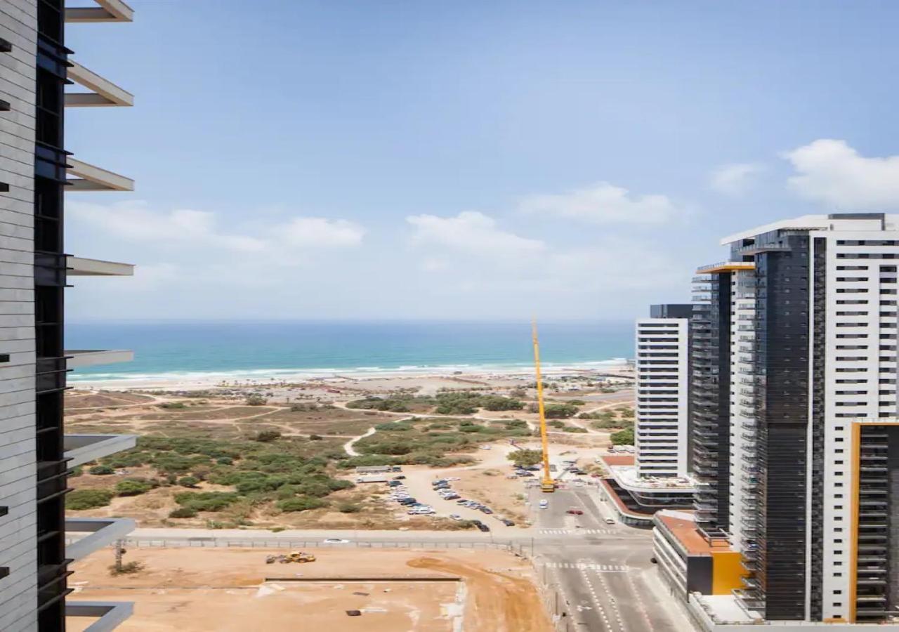 O&O Group- Special Apartment Sea View Luxury Tower Бат-Ям Экстерьер фото